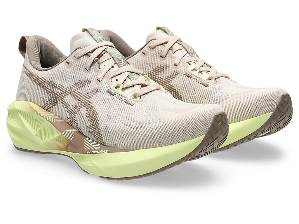 Novablast 5 Women's :Mineral Beige | Taupe Grey