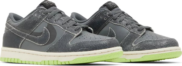 Nike Grade School Womens Dunk Low SE Sneakers - 'Halloween - Cauldron'