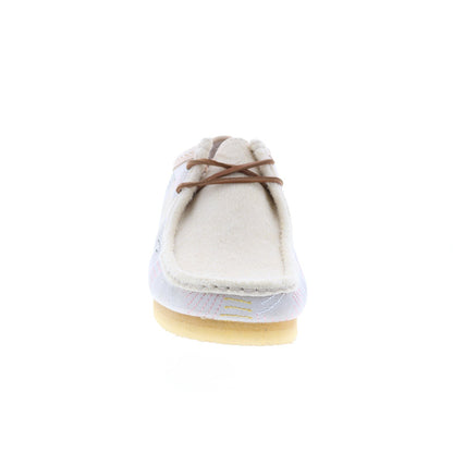 Clarks Wallabee 26165014 Mens Beige Suede Lace Up Chukkas Boots