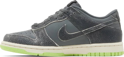 Nike Grade School Womens Dunk Low SE Sneakers - 'Halloween - Cauldron'