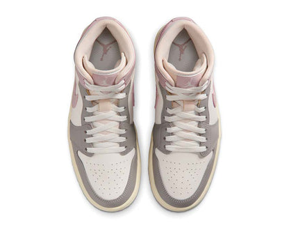 Air Jordan 1 Mid W "Particle Rose"