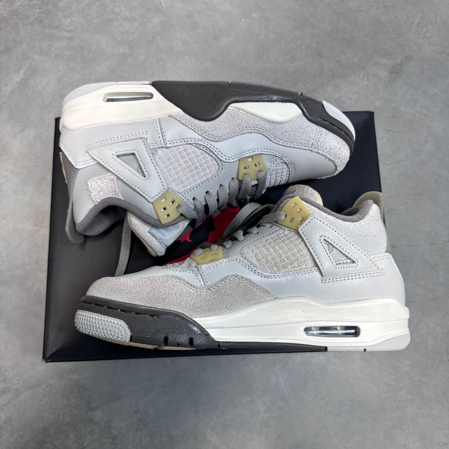 DISPLAY - Nike Grade School Womens Air Jordan 4 Retro SE Sneakers - 'Craft'