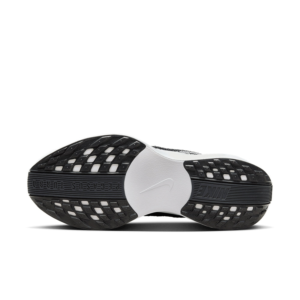 Pegasus Plus Women's: Black I Pure Platinum