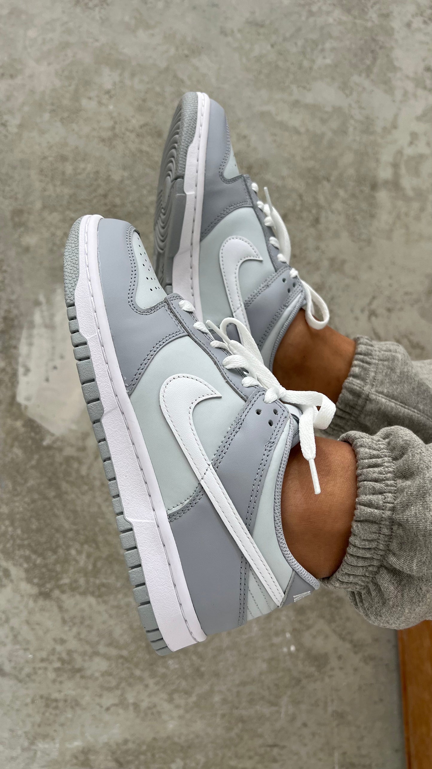 Nike Grade School Womens Dunk Low Sneakers - 'Pure Platinum Wolf Grey'