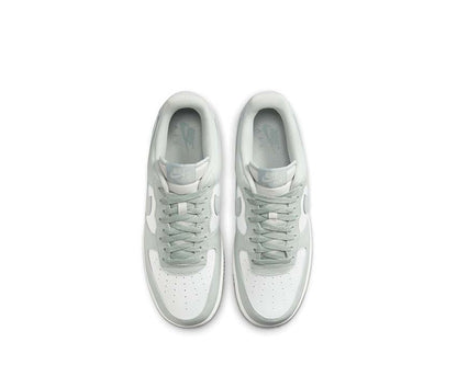 Nike Air Force 1 '07 LV8