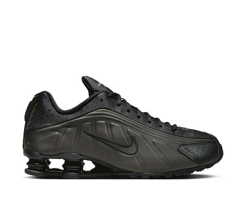 Nike Shox R4 "Black Crimson"