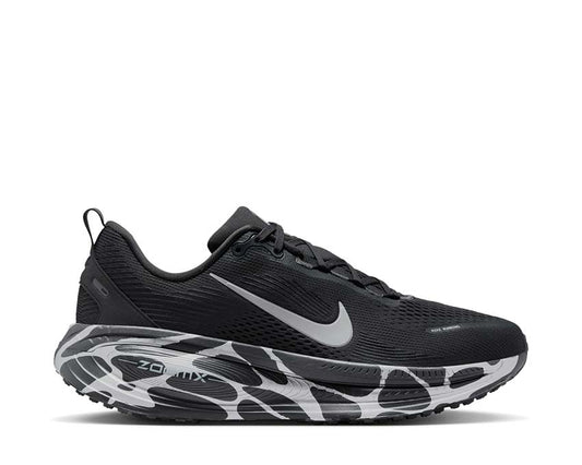 Nike Vomero 18 "Anthracite"