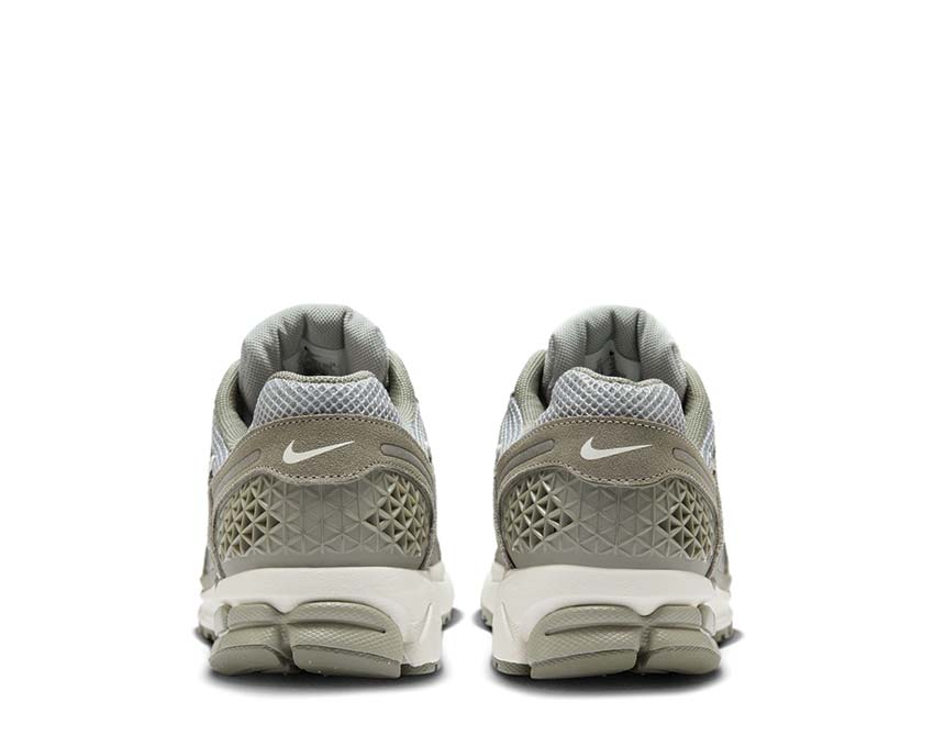 Nike Zoom Vomero 5 "Dark Stucco"