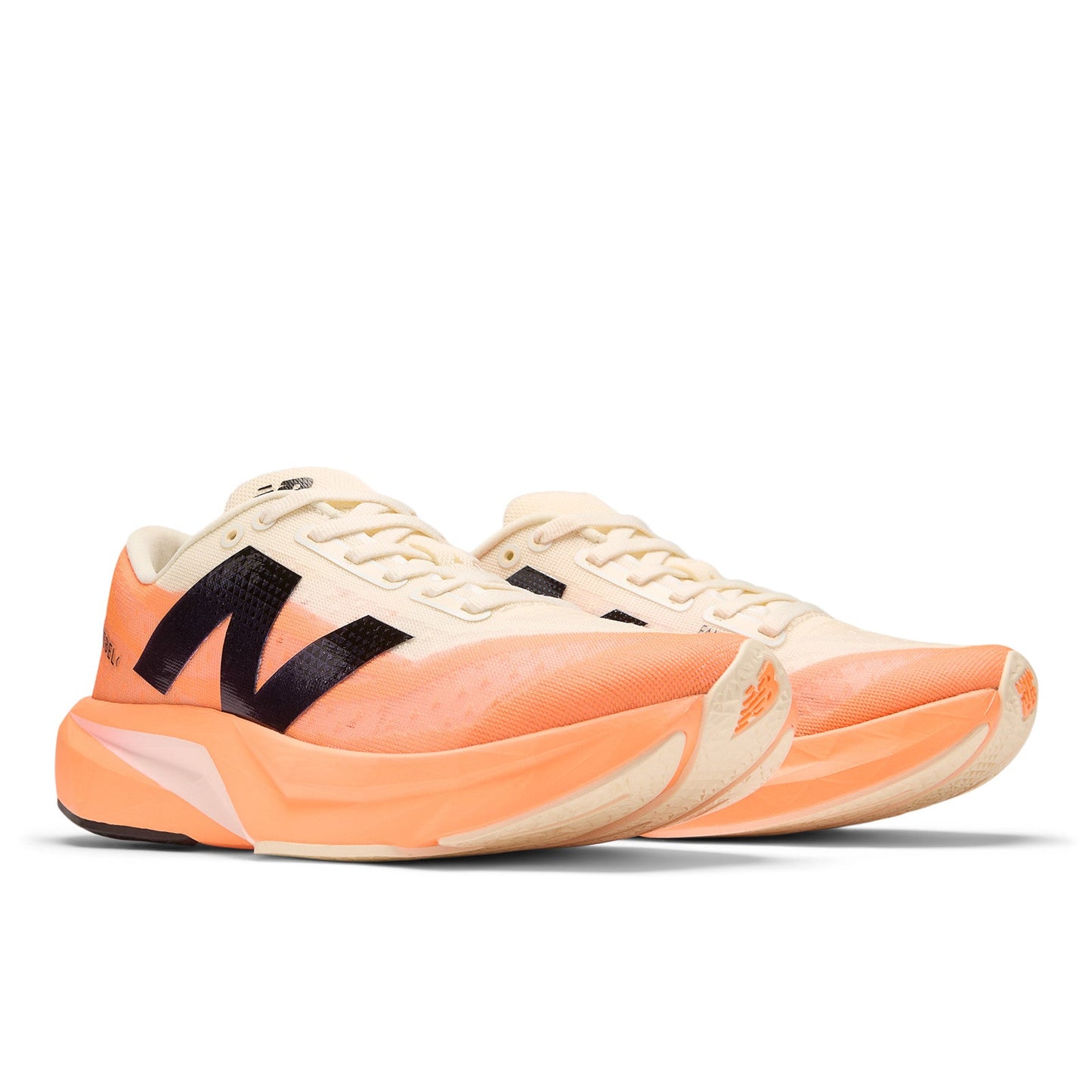 FuelCell Rebel v4 (B) Women's :Hot Mango | Angora