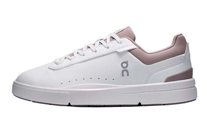 The Roger Advantage 1 Women's :White | Heron