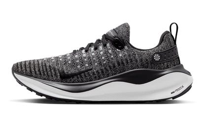 InfinityRN 4 Women's :Black | White